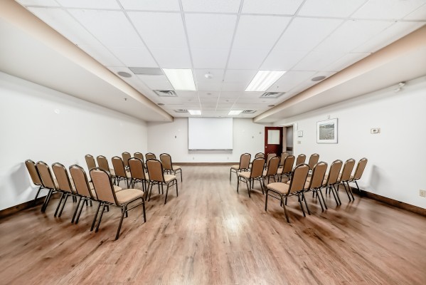 grande cache inn & suites mount hamel room